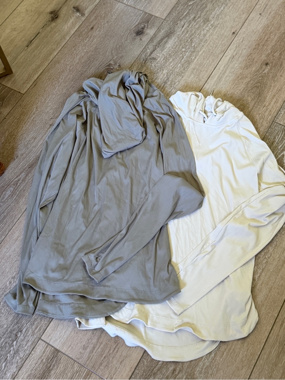 Women’s Lightweight Long Sleeve Hooded Top - Gray & White bundle